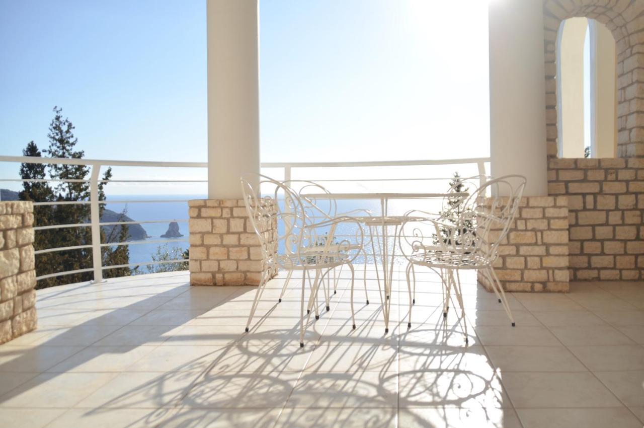 Villa Alibertini Айос-Гордіос Екстер'єр фото